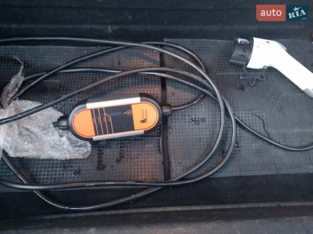 Белый Рено Флюенс, объемом двигателя 0 л и пробегом 80 тыс. км за 6800 $, фото 12 на Automoto.ua