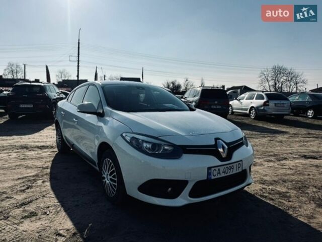 Белый Рено Флюенс, объемом двигателя 1.5 л и пробегом 260 тыс. км за 5800 $, фото 6 на Automoto.ua