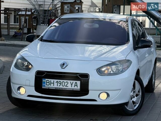 Білий Рено Флюенс, об'ємом двигуна 0 л та пробігом 151 тис. км за 5999 $, фото 16 на Automoto.ua