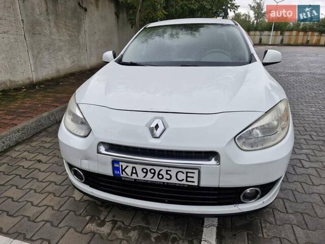 Белый Рено Флюенс, объемом двигателя 2 л и пробегом 163 тыс. км за 4200 $, фото 15 на Automoto.ua