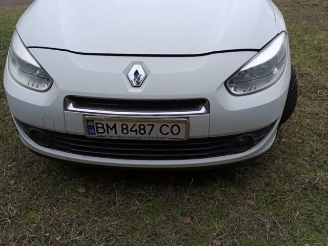Белый Рено Флюенс, объемом двигателя 1.6 л и пробегом 130 тыс. км за 6100 $, фото 30 на Automoto.ua