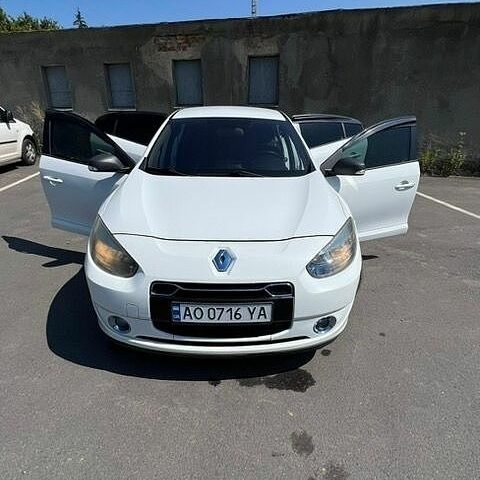 Білий Рено Флюенс, об'ємом двигуна 0 л та пробігом 88 тис. км за 5600 $, фото 4 на Automoto.ua
