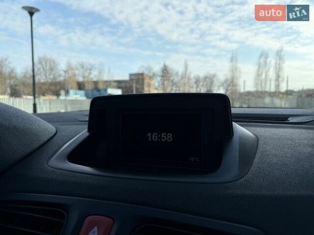 Білий Рено Флюенс, об'ємом двигуна 0 л та пробігом 151 тис. км за 5999 $, фото 60 на Automoto.ua