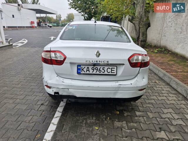 Белый Рено Флюенс, объемом двигателя 2 л и пробегом 163 тыс. км за 4200 $, фото 8 на Automoto.ua