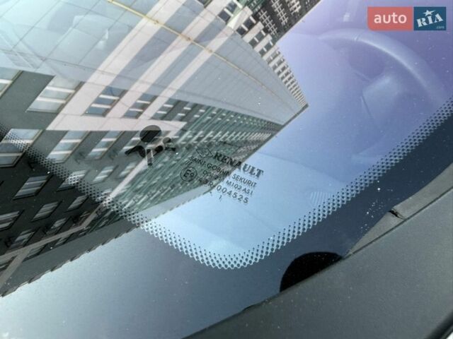 Білий Рено Флюенс, об'ємом двигуна 0 л та пробігом 151 тис. км за 5999 $, фото 33 на Automoto.ua