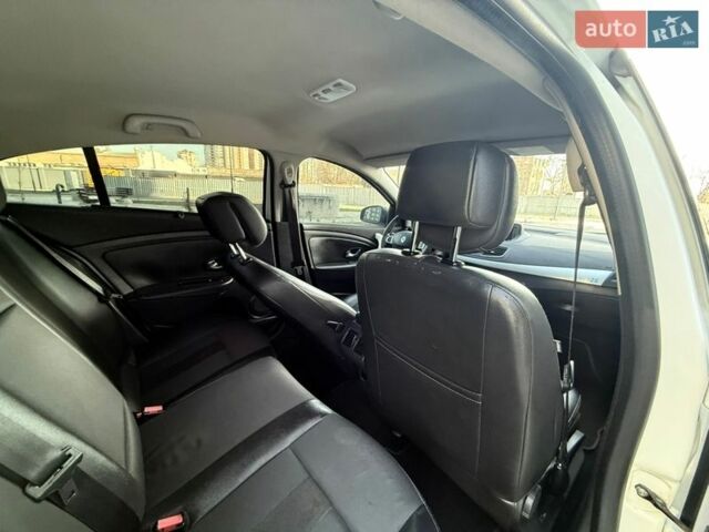 Білий Рено Флюенс, об'ємом двигуна 0 л та пробігом 151 тис. км за 5999 $, фото 70 на Automoto.ua