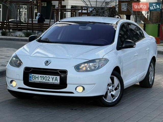 Білий Рено Флюенс, об'ємом двигуна 0 л та пробігом 151 тис. км за 5999 $, фото 15 на Automoto.ua
