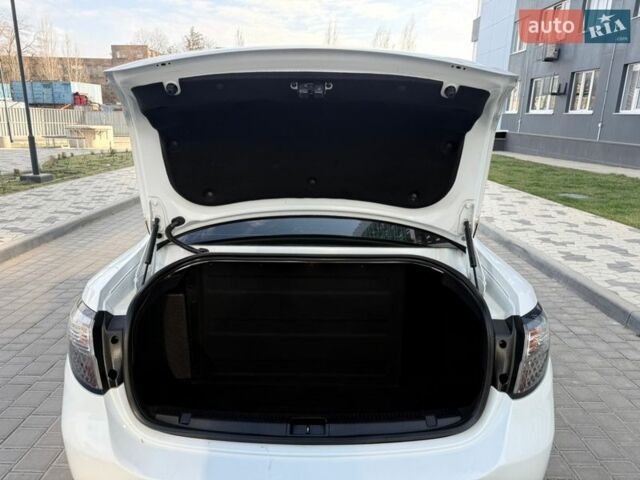 Білий Рено Флюенс, об'ємом двигуна 0 л та пробігом 151 тис. км за 5999 $, фото 81 на Automoto.ua