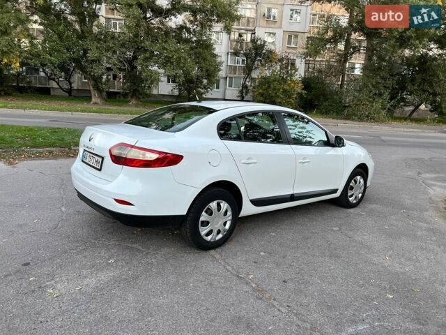 Білий Рено Флюенс, об'ємом двигуна 1.46 л та пробігом 230 тис. км за 5500 $, фото 4 на Automoto.ua