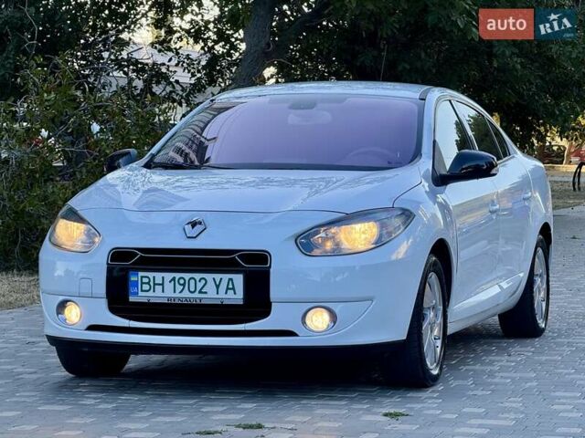 Белый Рено Флюенс, объемом двигателя 0 л и пробегом 151 тыс. км за 5999 $, фото 73 на Automoto.ua