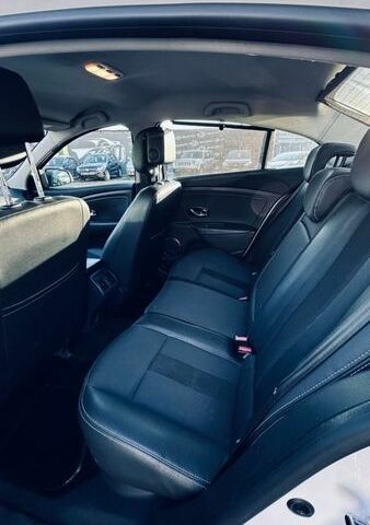 Білий Рено Флюенс, об'ємом двигуна 2 л та пробігом 189 тис. км за 7100 $, фото 7 на Automoto.ua