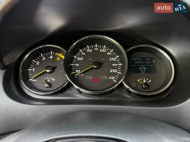 Белый Рено Флюенс, объемом двигателя 1.5 л и пробегом 208 тыс. км за 7500 $, фото 8 на Automoto.ua