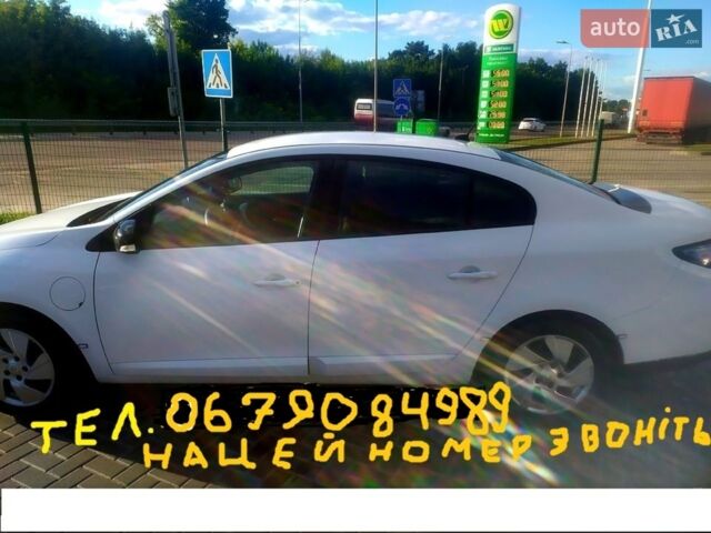 Белый Рено Флюенс, объемом двигателя 0 л и пробегом 65 тыс. км за 9999 $, фото 1 на Automoto.ua