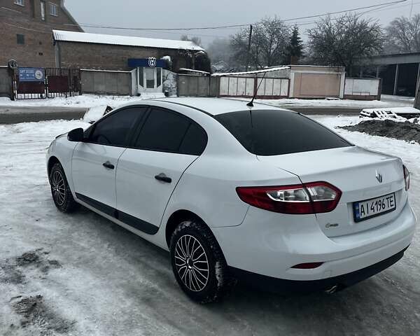 Білий Рено Флюенс, об'ємом двигуна 1.6 л та пробігом 290 тис. км за 6100 $, фото 4 на Automoto.ua