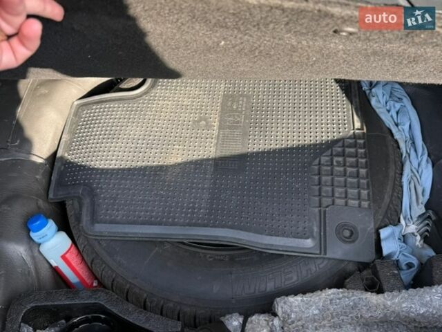 Белый Рено Флюенс, объемом двигателя 1.5 л и пробегом 208 тыс. км за 7250 $, фото 26 на Automoto.ua