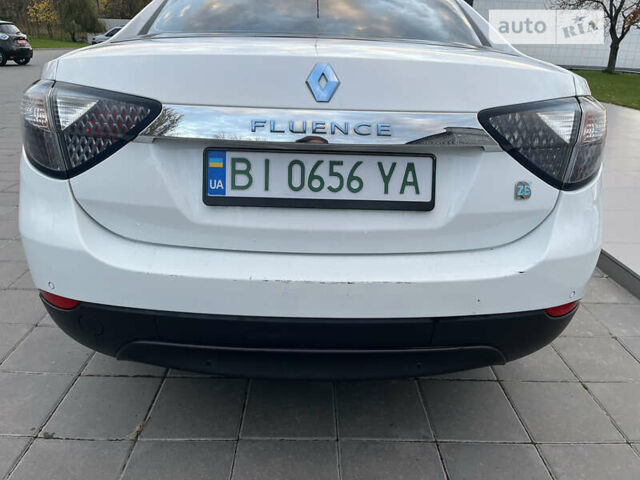 Белый Рено Флюенс, объемом двигателя 0 л и пробегом 111 тыс. км за 10000 $, фото 5 на Automoto.ua