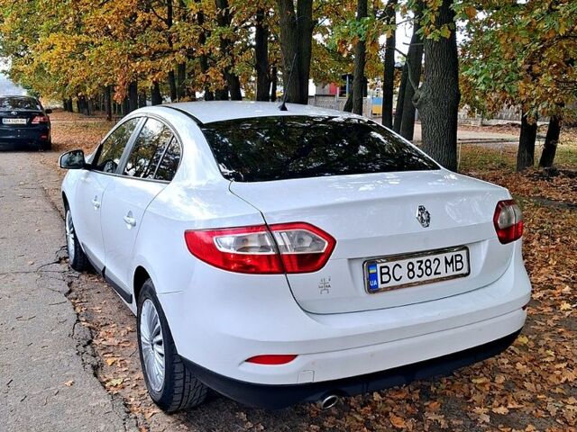 Білий Рено Флюенс, об'ємом двигуна 1.5 л та пробігом 390 тис. км за 4999 $, фото 4 на Automoto.ua