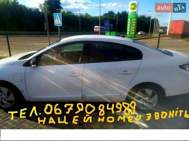 Белый Рено Флюенс, объемом двигателя 0 л и пробегом 65 тыс. км за 9999 $, фото 4 на Automoto.ua
