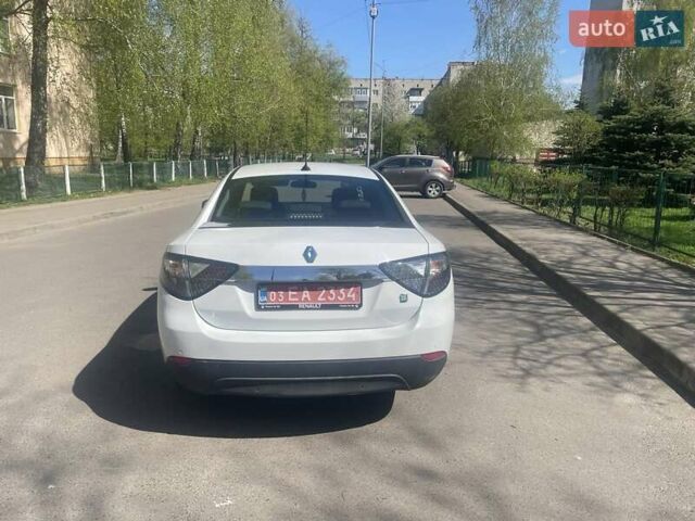 Белый Рено Флюенс, объемом двигателя 0 л и пробегом 135 тыс. км за 3900 $, фото 7 на Automoto.ua
