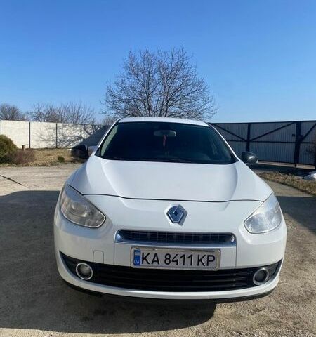 Білий Рено Флюенс, об'ємом двигуна 1.6 л та пробігом 268 тис. км за 6800 $, фото 2 на Automoto.ua