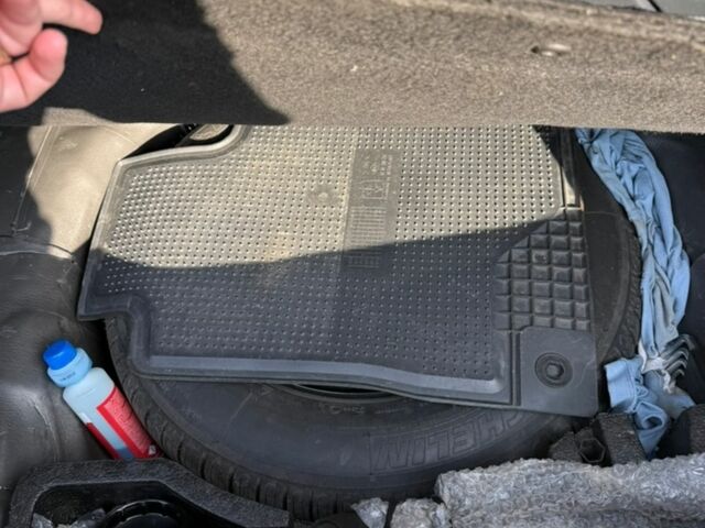 Белый Рено Флюенс, объемом двигателя 1.5 л и пробегом 208 тыс. км за 7250 $, фото 26 на Automoto.ua