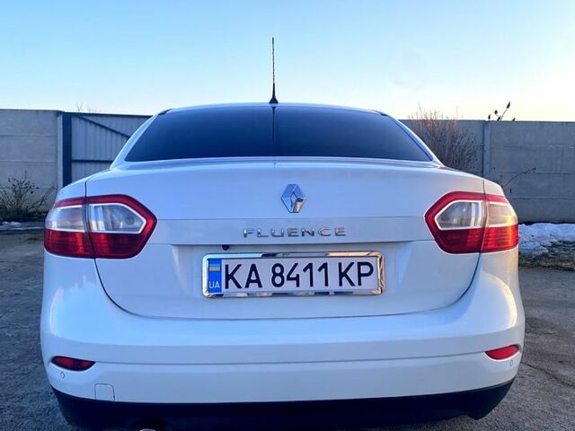Білий Рено Флюенс, об'ємом двигуна 1.6 л та пробігом 269 тис. км за 5300 $, фото 4 на Automoto.ua
