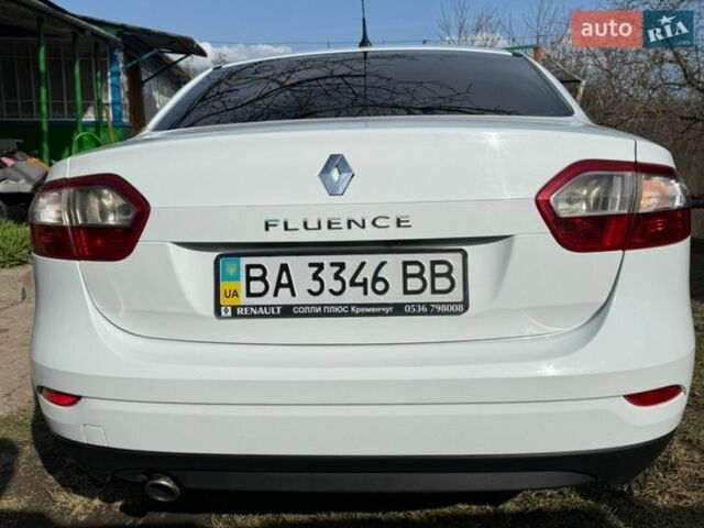 Белый Рено Флюенс, объемом двигателя 1.5 л и пробегом 208 тыс. км за 7250 $, фото 2 на Automoto.ua