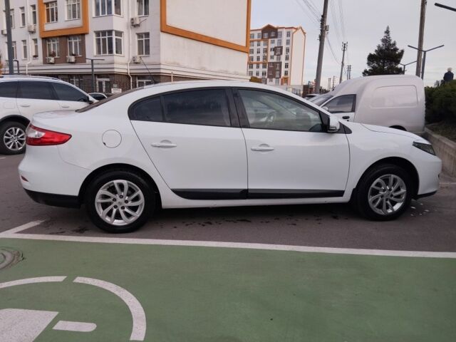 Білий Рено Флюенс, об'ємом двигуна 0 л та пробігом 167 тис. км за 6500 $, фото 1 на Automoto.ua