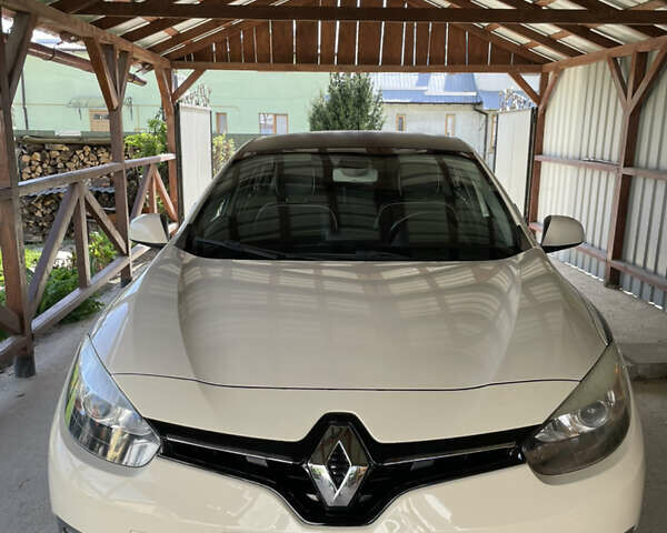 Білий Рено Флюенс, об'ємом двигуна 1.6 л та пробігом 181 тис. км за 9500 $, фото 10 на Automoto.ua