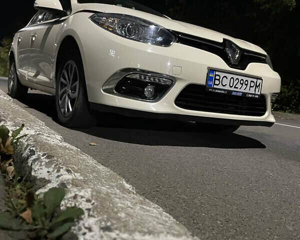 Білий Рено Флюенс, об'ємом двигуна 1.6 л та пробігом 181 тис. км за 9500 $, фото 3 на Automoto.ua