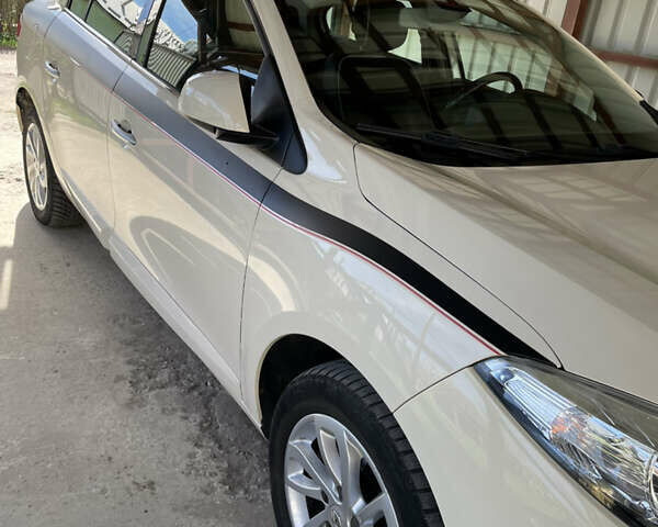 Білий Рено Флюенс, об'ємом двигуна 1.6 л та пробігом 181 тис. км за 9500 $, фото 27 на Automoto.ua