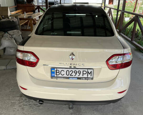 Білий Рено Флюенс, об'ємом двигуна 1.6 л та пробігом 181 тис. км за 9500 $, фото 18 на Automoto.ua