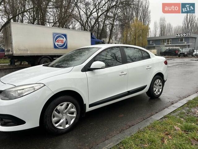 Білий Рено Флюенс, об'ємом двигуна 1.6 л та пробігом 127 тис. км за 7400 $, фото 4 на Automoto.ua