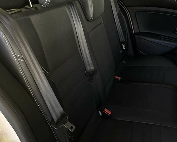 Белый Рено Флюенс, объемом двигателя 1.6 л и пробегом 160 тыс. км за 9900 $, фото 30 на Automoto.ua