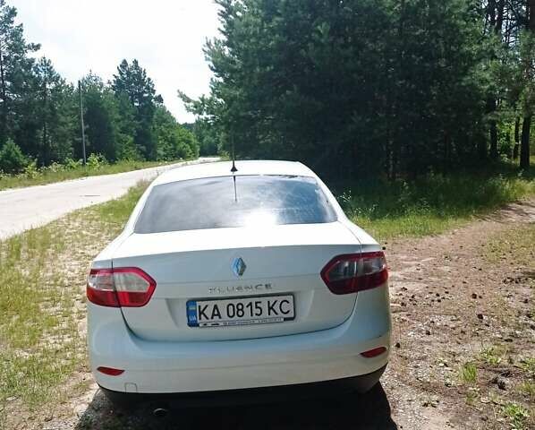 Білий Рено Флюенс, об'ємом двигуна 1.6 л та пробігом 292 тис. км за 6500 $, фото 3 на Automoto.ua