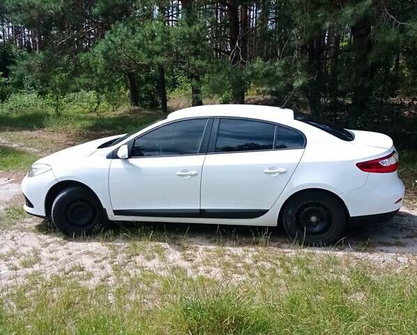 Білий Рено Флюенс, об'ємом двигуна 1.6 л та пробігом 292 тис. км за 6500 $, фото 2 на Automoto.ua