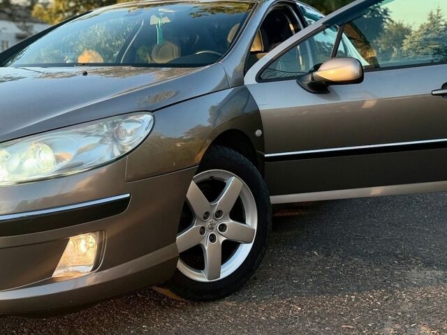 Белый Рено Флюенс, объемом двигателя 1.5 л и пробегом 370 тыс. км за 6300 $, фото 5 на Automoto.ua