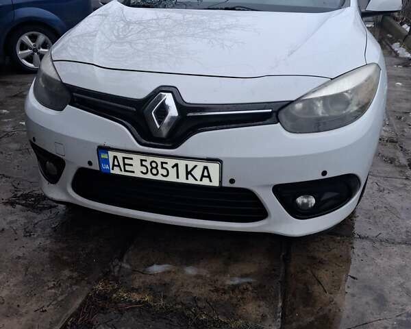 Белый Рено Флюенс, объемом двигателя 1.46 л и пробегом 143 тыс. км за 8500 $, фото 2 на Automoto.ua