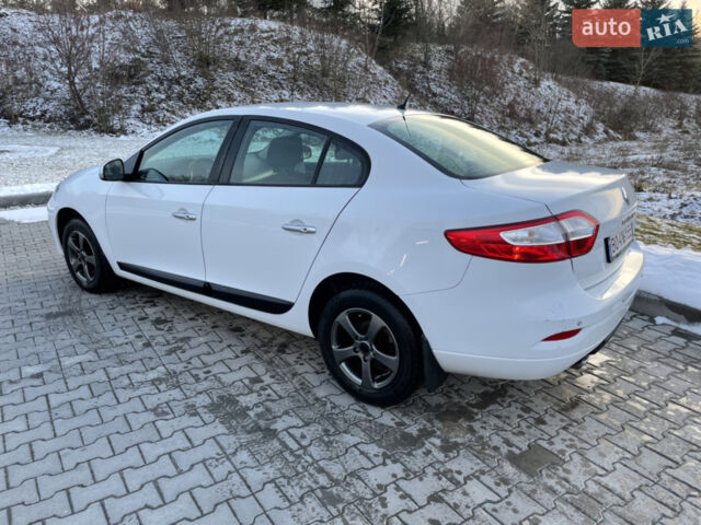 Білий Рено Флюенс, об'ємом двигуна 1.5 л та пробігом 128 тис. км за 9950 $, фото 3 на Automoto.ua