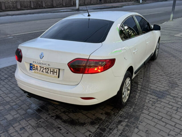 Білий Рено Флюенс, об'ємом двигуна 1.46 л та пробігом 264 тис. км за 6100 $, фото 1 на Automoto.ua
