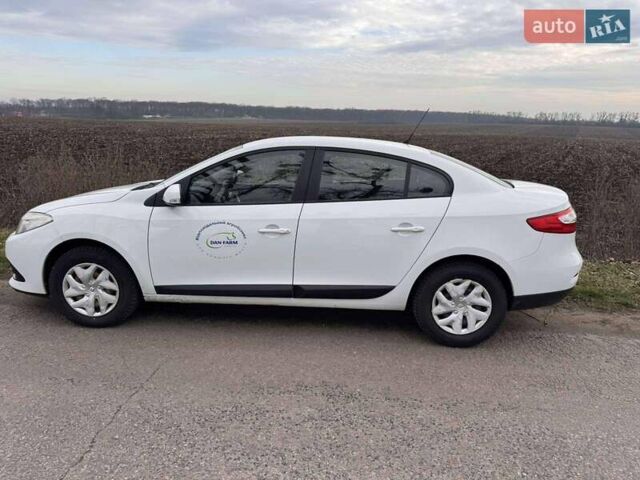 Белый Рено Флюенс, объемом двигателя 1.46 л и пробегом 270 тыс. км за 8000 $, фото 2 на Automoto.ua