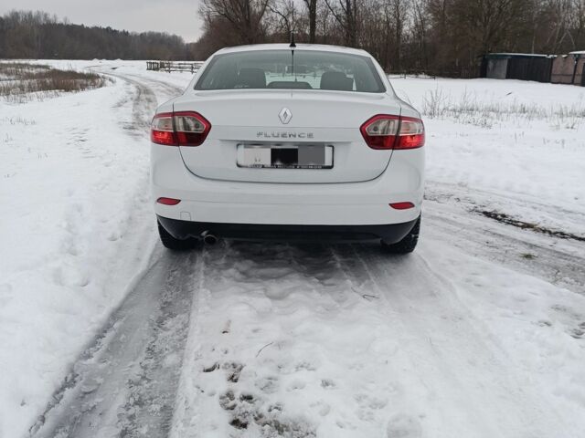 Білий Рено Флюенс, об'ємом двигуна 0 л та пробігом 199 тис. км за 6000 $, фото 2 на Automoto.ua