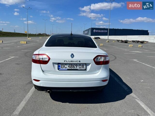 Білий Рено Флюенс, об'ємом двигуна 1.46 л та пробігом 138 тис. км за 9200 $, фото 3 на Automoto.ua