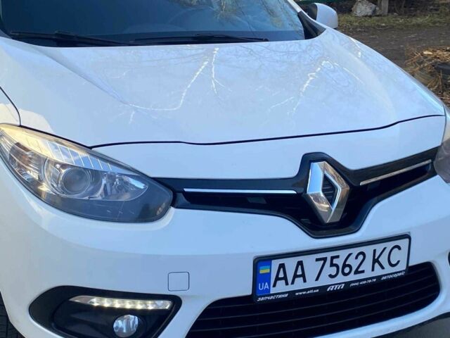 Белый Рено Флюенс, объемом двигателя 1.6 л и пробегом 225 тыс. км за 6500 $, фото 7 на Automoto.ua