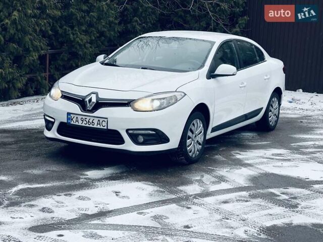 Белый Рено Флюенс, объемом двигателя 1.6 л и пробегом 282 тыс. км за 6550 $, фото 1 на Automoto.ua