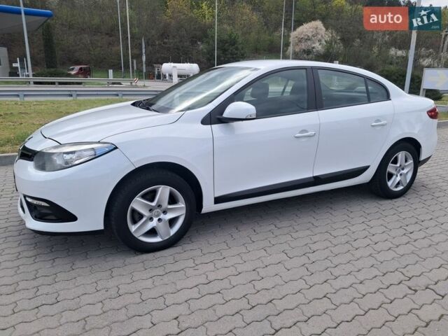 Белый Рено Флюенс, объемом двигателя 1.6 л и пробегом 227 тыс. км за 6200 $, фото 28 на Automoto.ua