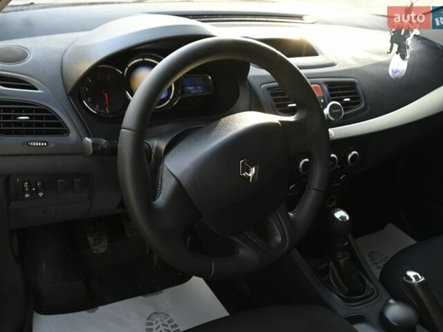 Білий Рено Флюенс, об'ємом двигуна 1.46 л та пробігом 214 тис. км за 7289 $, фото 20 на Automoto.ua