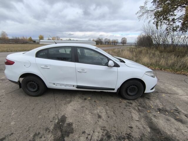 Рено Флюенс 2015 в Каменке на Automoto.ua Белый Рено Флюенс, объемом двигателя 1.5 л и пробегом 286 тыс. км за 4500 $, фото 4 на Automoto.ua