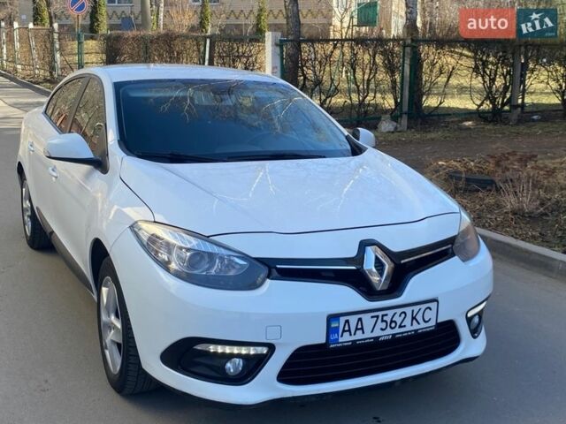 Білий Рено Флюенс, об'ємом двигуна 1.6 л та пробігом 225 тис. км за 6700 $, фото 7 на Automoto.ua