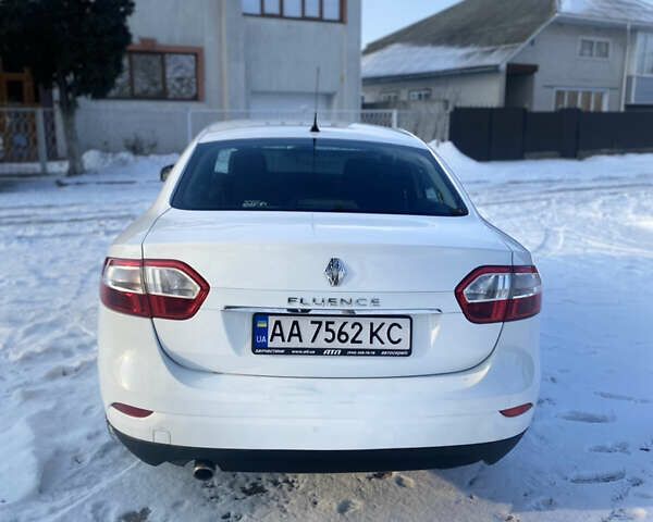 Білий Рено Флюенс, об'ємом двигуна 1.6 л та пробігом 223 тис. км за 7400 $, фото 3 на Automoto.ua